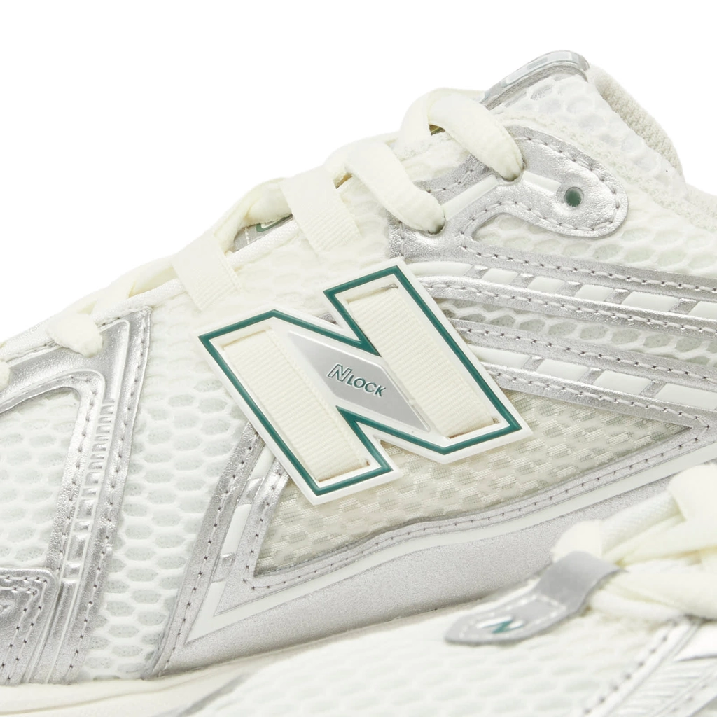 New Balance M1906REE Silver Metallic